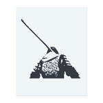 Ein furchterregender Samurai mit einem Schwert, das durch seinen Rücken geht, steht stark im Kampf. Dieses Tattoo repräsentiert Ehre, Widerstandsfähigkeit und den Kriegergeist.