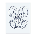 Ein schelmischer Hase mit einem knurrenden Ausdruck und scharfen Zähnen. Dieses Tattoo repräsentiert Rebellion, Haltung und einen verspielten Touch, perfekt für diejenigen, die ihre furchtlose und kühne Persönlichkeit umarmen.