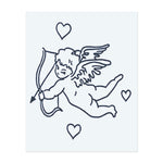 Ein süßer, engelhafter Cupid, der durch die Luft fliegt und bereit ist, einen Pfeil abzuschießen, während Herzen um ihn schweben. Dieses Tattoo ist ein süßes Symbol für Liebe und Romantik.