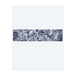 Ein anmutiges Band-Design mit wirbelnden Wolken und zarten Ginkgo-Blättern, die mit dem Wind wehen. Dieses Tattoo symbolisiert Widerstandsfähigkeit, Frieden und die Schönheit der Naturzyklen.