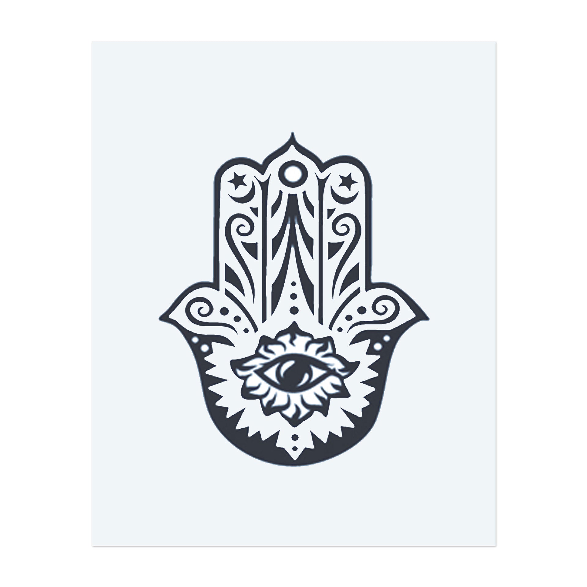 Ein Minimalistes Tattoo eines Halbmonds mit einem sanften Gesicht, der eine Träne weint. Sanfte Wolken wirbeln um ihn und verleihen dem Design ein träumerisches, mystisches Gefühl, das Emotionen und Ruhe in zarten Linien erweckt.